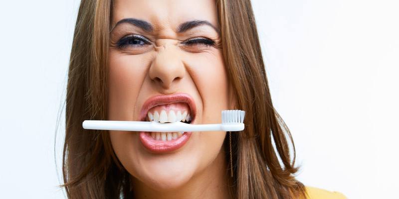 ¿Cómo blanquear los dientes?