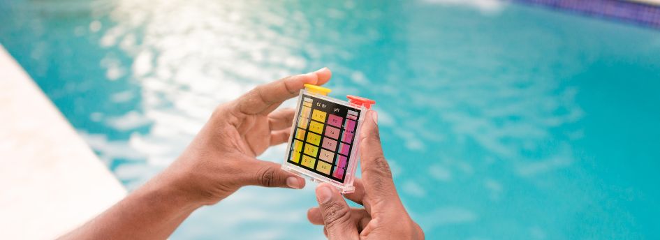 5 problemas de tener un pH alto en las piscinas, y la solución
