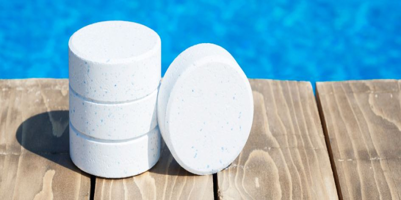 Cloro lento: Cuándo y por qué aplicarlo en tu piscina
